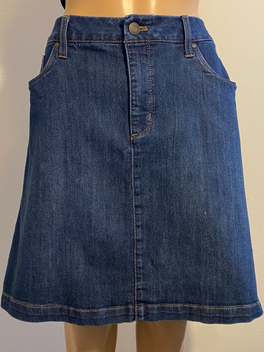 Croft & Barrow Effortless Stretch Dark Blue Jean w/ Front & Back Pockets Skirt